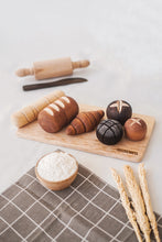 Load image into Gallery viewer, Little Monq Wooden bread set (handmade and painted) 7 pce set