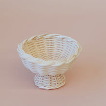 Load image into Gallery viewer, Footed Fraise bowls - 2 sizes