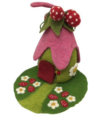 Strawberry fairy house - with mat