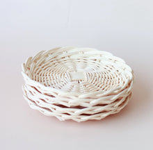 Load image into Gallery viewer, Rattan play plates - Set of four