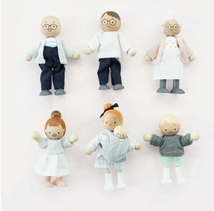 Doll family - 6 members