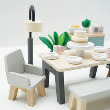 Load image into Gallery viewer, Daisylane Dining Room doll house set