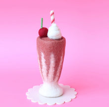 Load image into Gallery viewer, Shake it up &#39;Classic Milkshakes and smoothies - 8 flavours