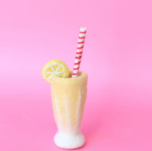 Load image into Gallery viewer, Shake it up &#39;Classic Milkshakes and smoothies - 8 flavours