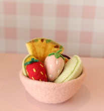 Load image into Gallery viewer, ON SALE Felt fruit + felt bowl- 7 pce set