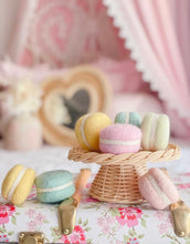 Load image into Gallery viewer, Pastel Macarons - 6 pce