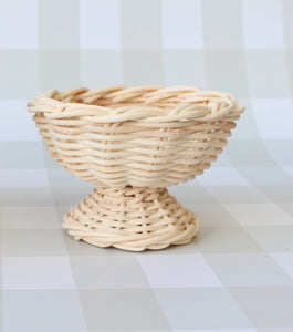 Footed Fraise bowls - 2 sizes