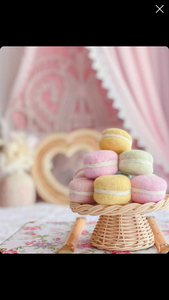 Pastel Macarons - 6 pce