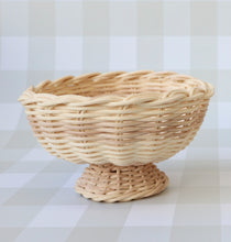 Load image into Gallery viewer, Footed Fraise bowls - 2 sizes